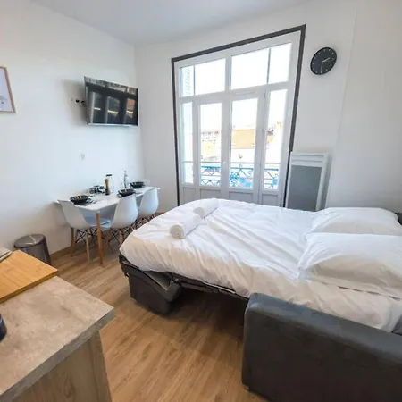 Lägenhet Le Sequoia Appart' Pour 4 Au Coeur De Vichy